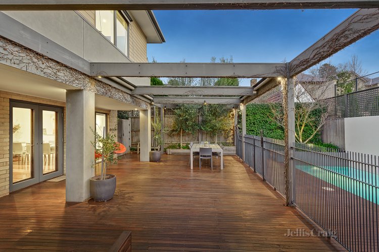 24 Walsh Street Deepdene 3103