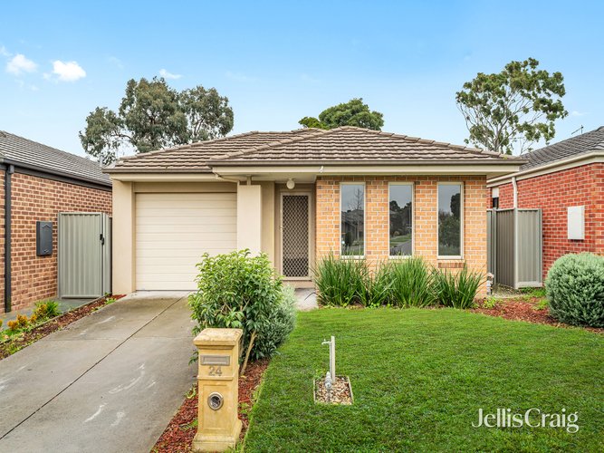 24 Wattlewoods Place Carrum Downs 3201