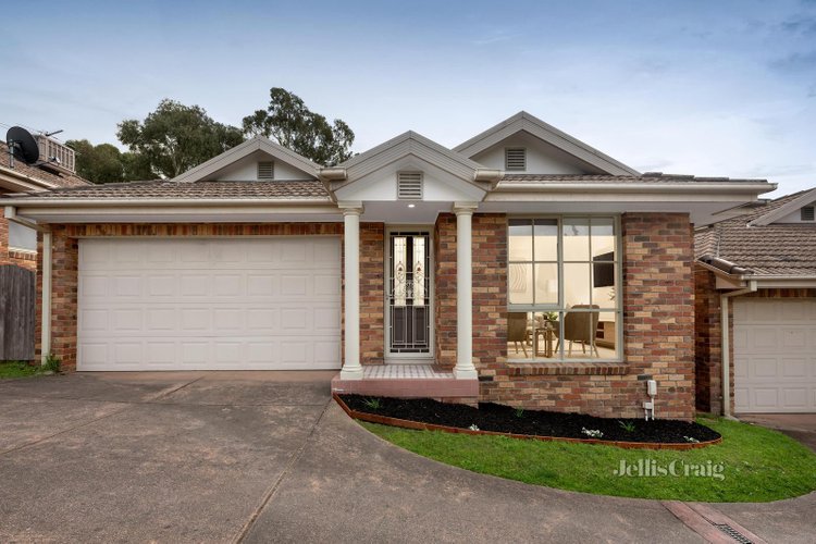 2 4 William Street Greensborough 3088