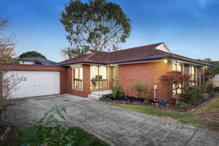 2 40 Carween Avenue Mitcham 3132