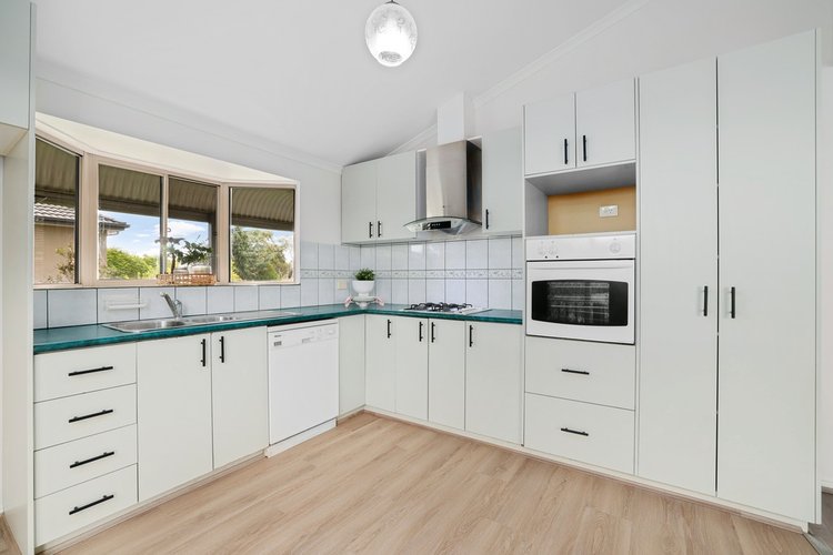 2/40 Linlithgow Street Mitcham 3132