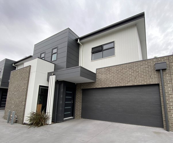 2/401 Shannon Avenue Newtown 3220