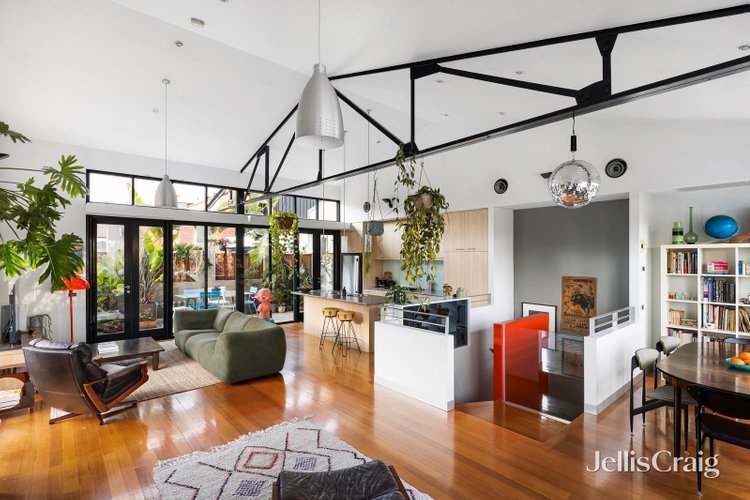 242 Adderley Street West Melbourne 3003