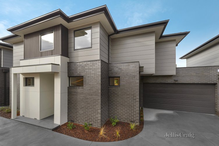 2/42 Astley Street Templestowe Lower 3107