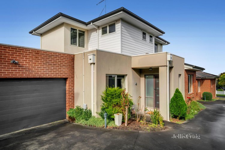 2 42 Diosma Crescent Nunawading 3131