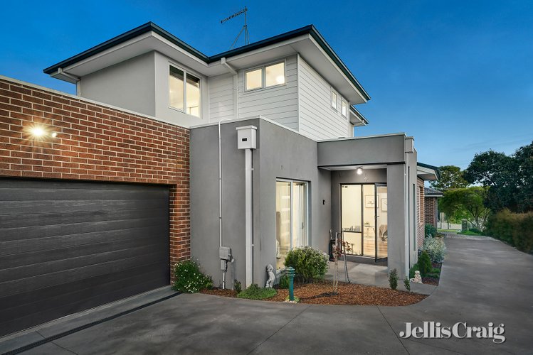 2/42 Diosma Crescent Nunawading 3131