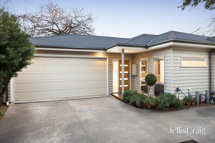 2 42 Owen Street Mitcham 3132