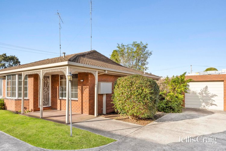 2 42 Park Crescent South Geelong 3220