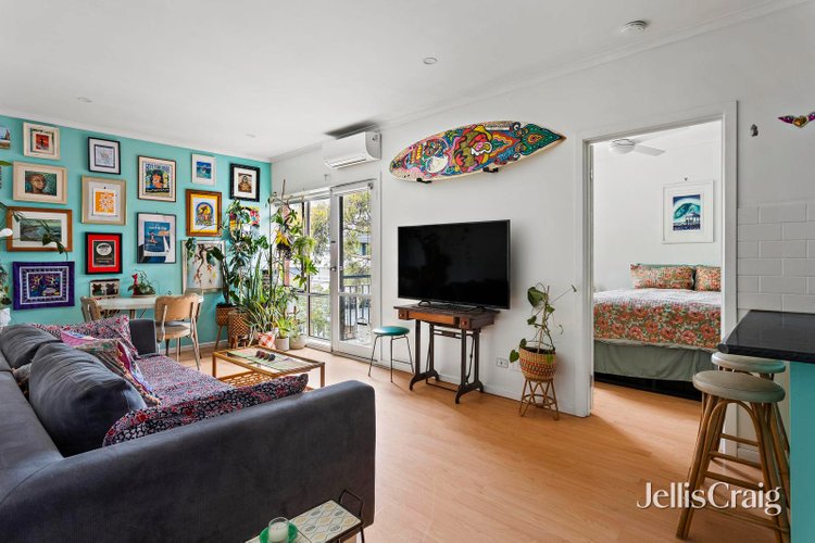 24 25 Barkly Street Carlton 3053