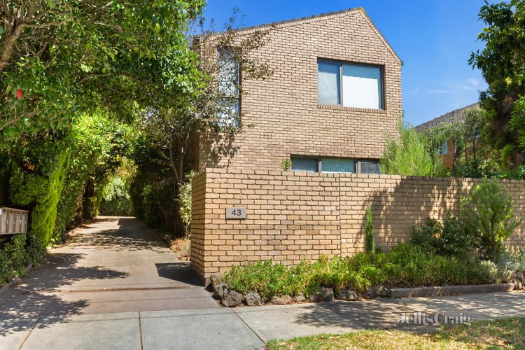 2 43 Strathalbyn Street Kew East 3102