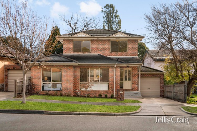 2 447 Waverley Road Mount Waverley 3149