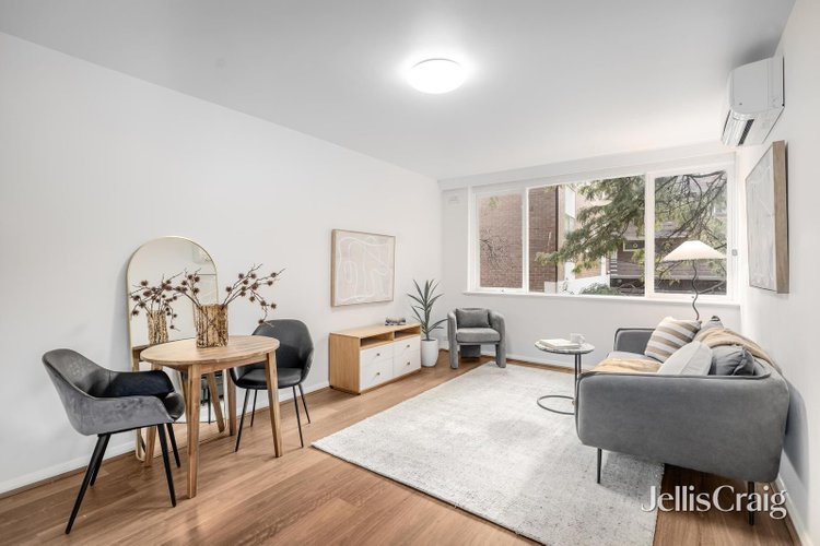 2 45 Evansdale Road Hawthorn 3122