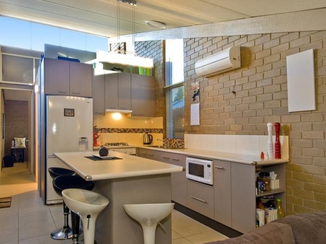 2 45 Sydenham Avenue Manifold Heights 3218