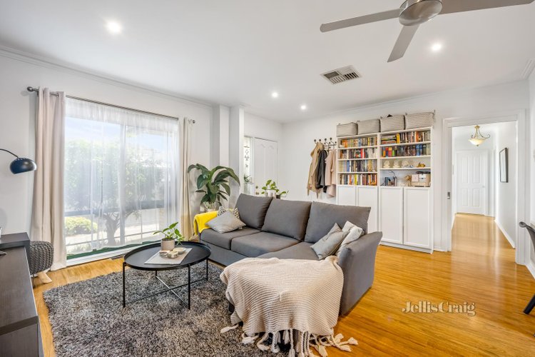 2 46 Park Street Pascoe Vale 3044