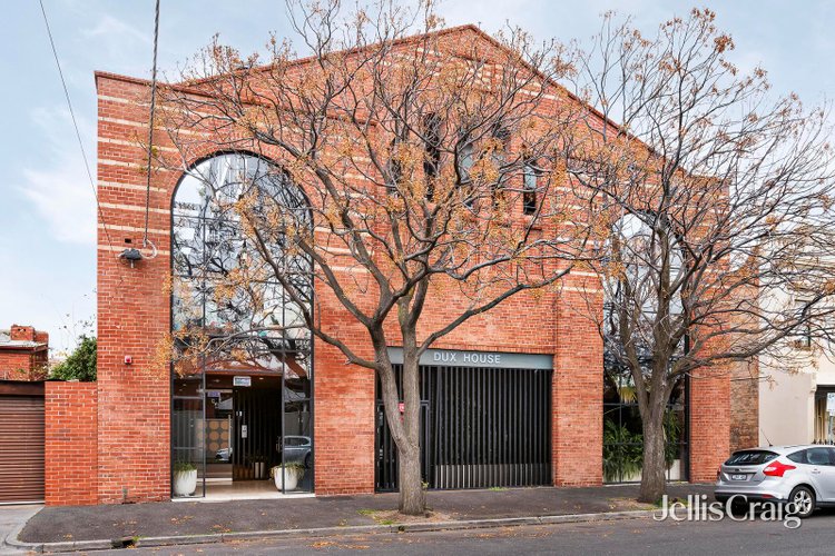 2 47 Ogrady Street Albert Park 3206
