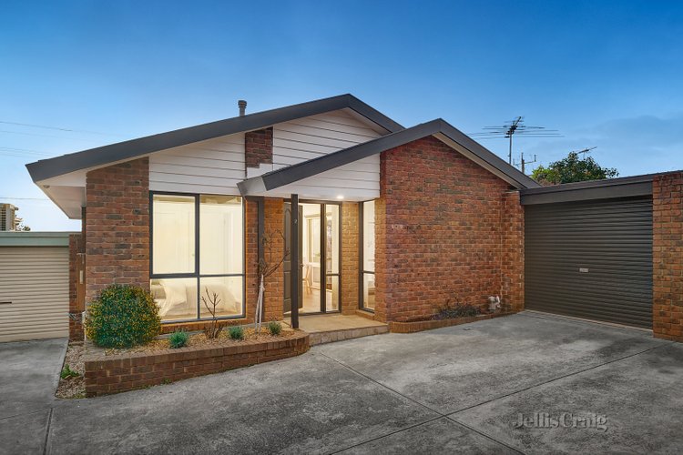 2/49 Rattray Road Montmorency 3094