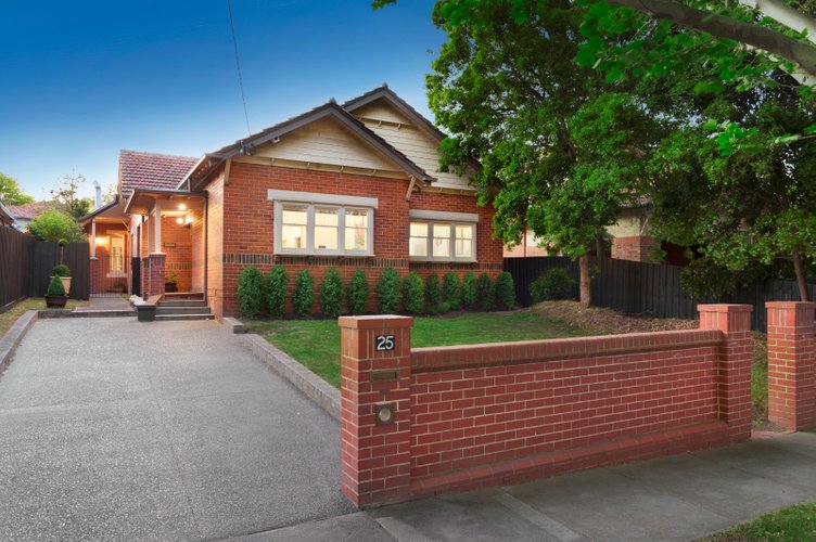 25 Ash Grove Malvern East 3145