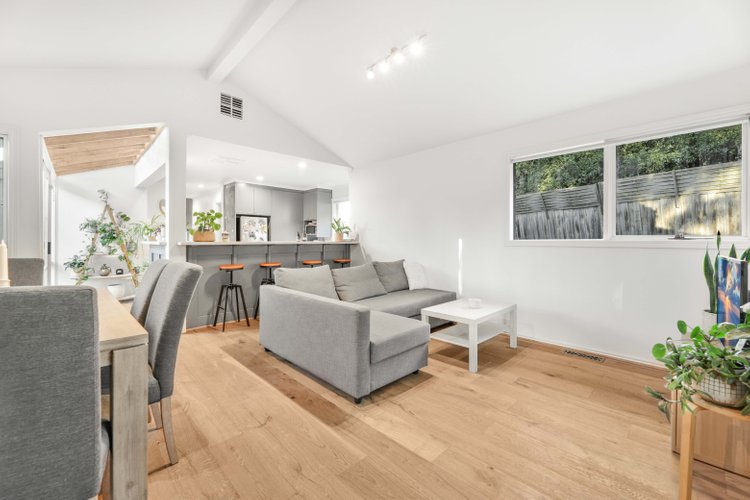 2/5 Beaufort Road  Croydon 3136