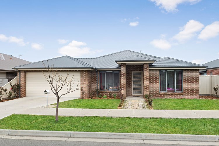 25 Chifley Drive Delacombe 3356