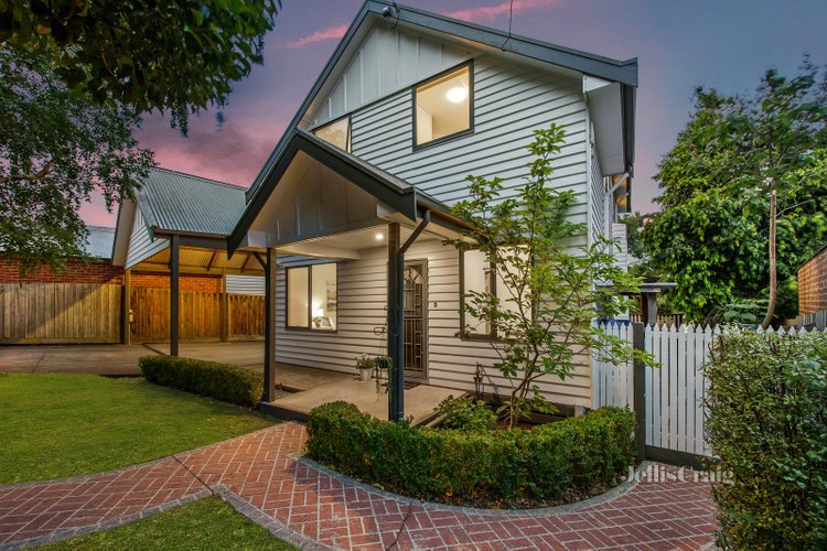 25 Creek Road Mitcham 3132