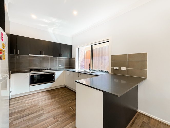 2/5 Cumming Street Burwood 3125