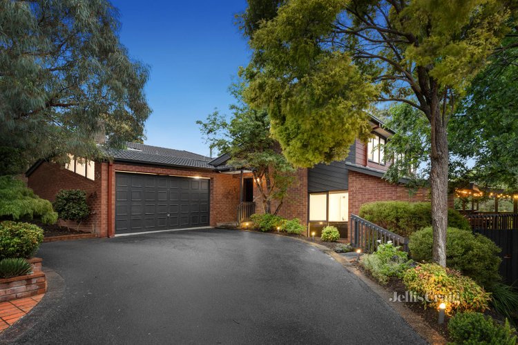 25 Dandallo Drive Eltham 3095