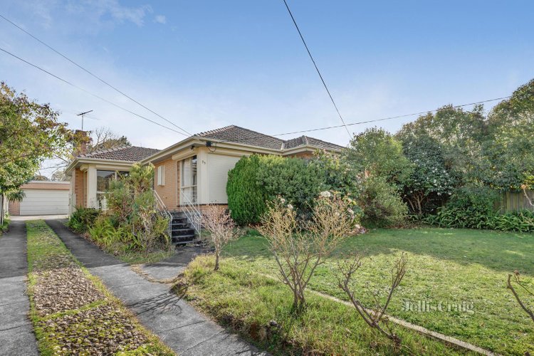 25 Delmore Crescent Glen Waverley 3150
