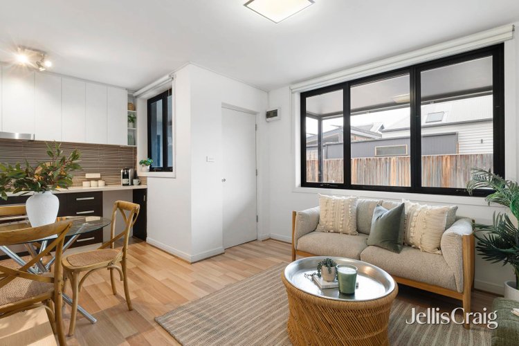2 5 Emmaline Street Northcote 3070