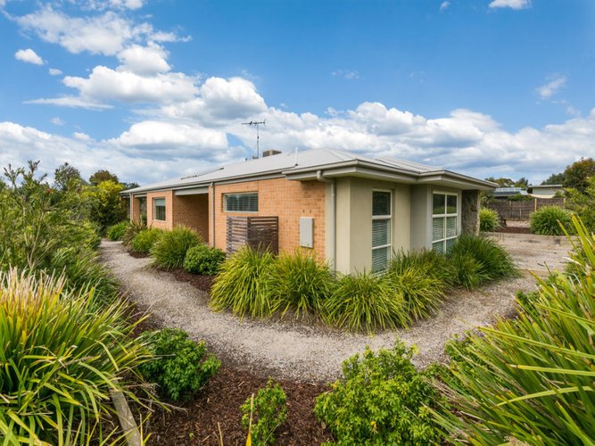 25 Enfield Drive, Torquay