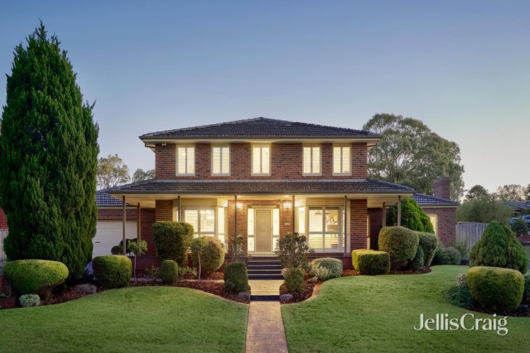 25 Erinne Court St Helena 3088