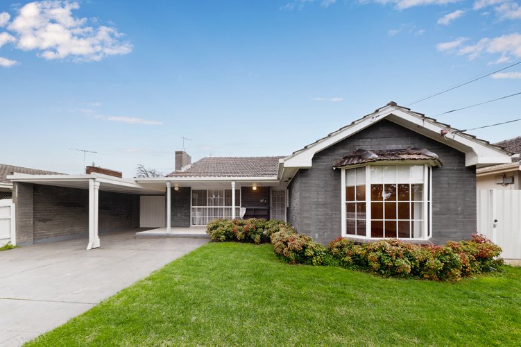 25 Gladesville Drive Bentleigh East 3165