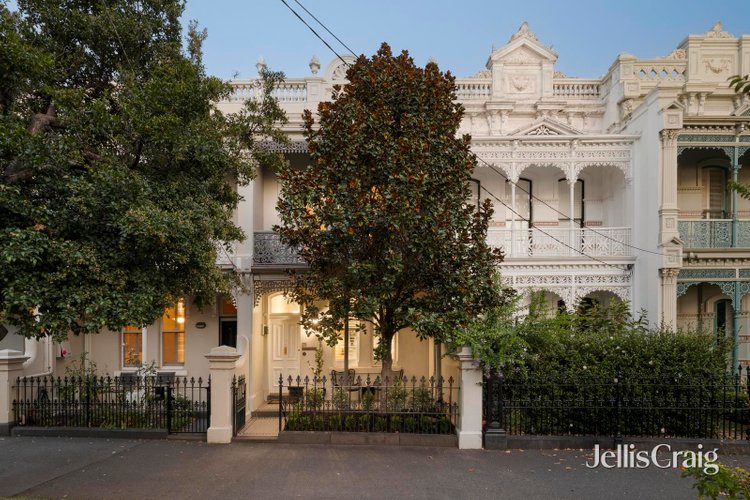 25 Kerferd Road Albert Park 3206