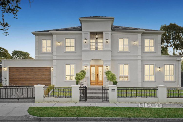 25 Knights Drive Glen Waverley 3150