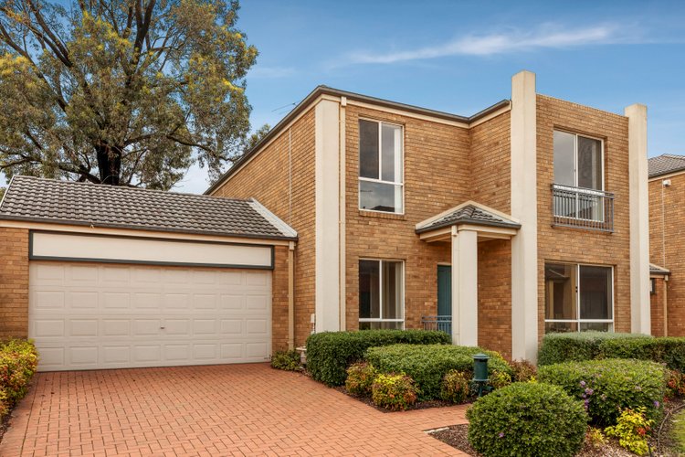 25 Larkspur Circuit Glen Waverley 3150