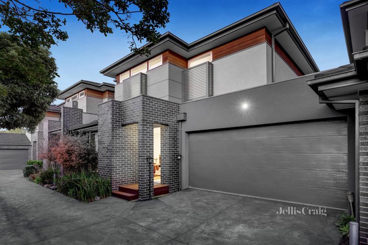 2 5 Lithgow Avenue Blackburn 3130