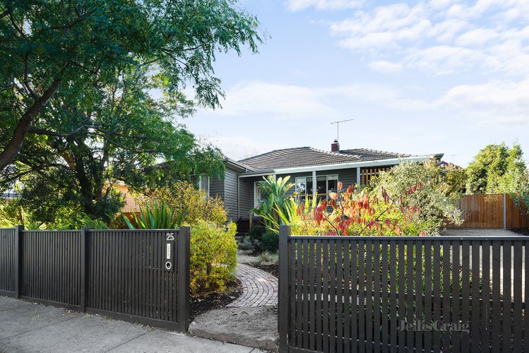25 Lucerne Crescent Alphington 3078