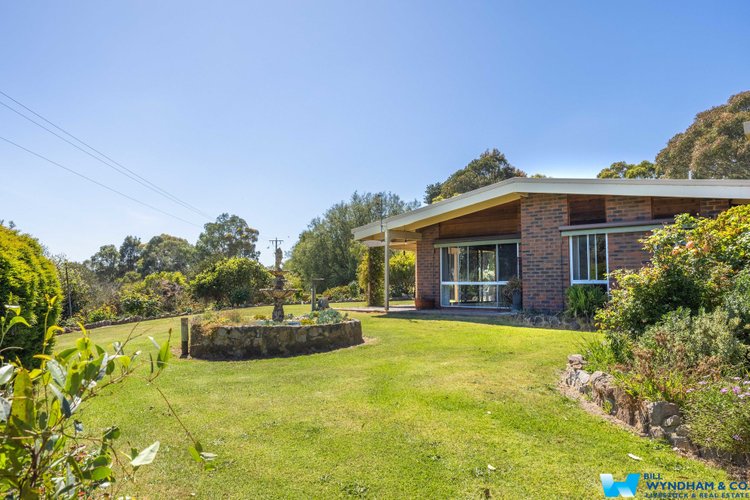 25 Neals Road, Metung 25 Neals Road, Metung
