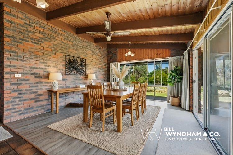 25 Neals Road, Metung