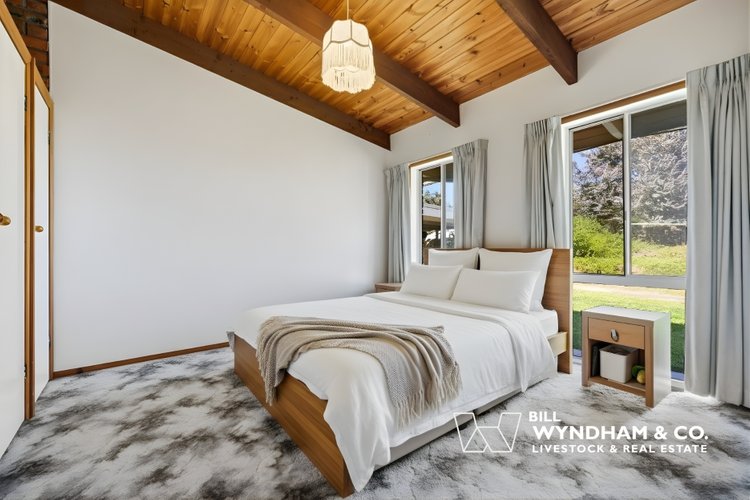 25 Neals Road, Metung