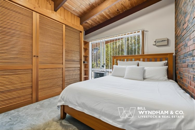 25 Neals Road, Metung