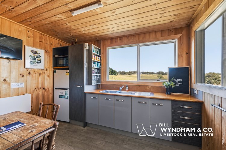 25 Neals Road, Metung