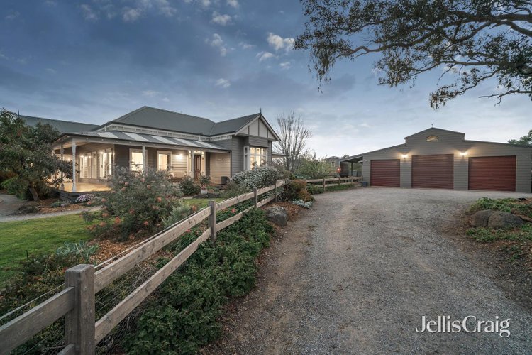 25 O'Sheas Road Christmas Hills 3775