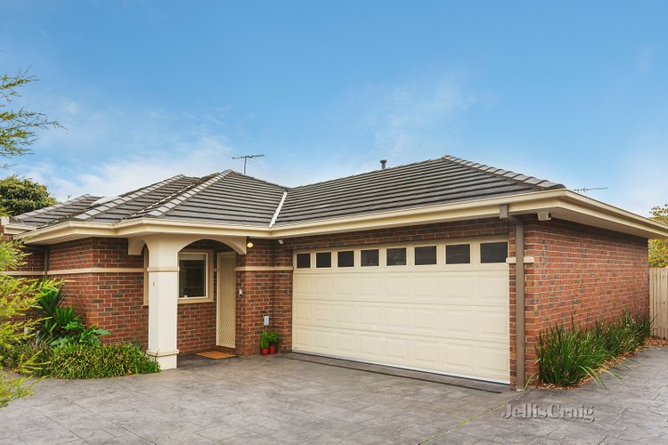 2/5 Parkhill Drive Ashwood 3147