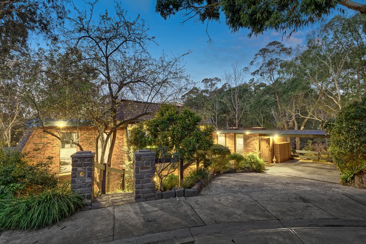 25 Raheen Drive Kew 3101