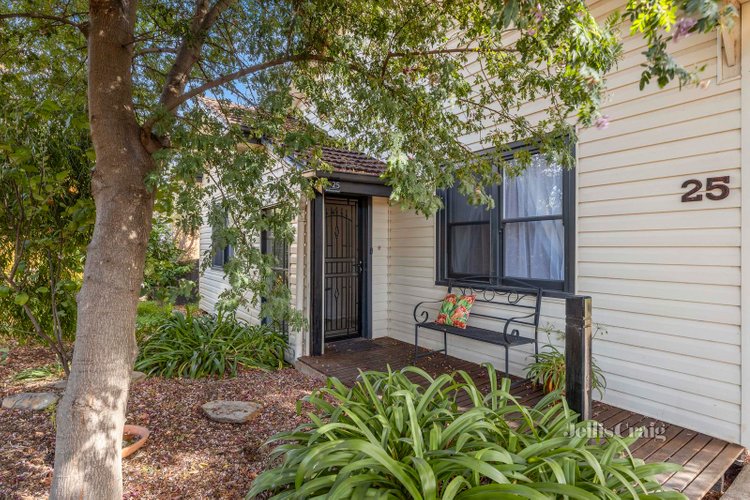 25 Richards Road Castlemaine 3450