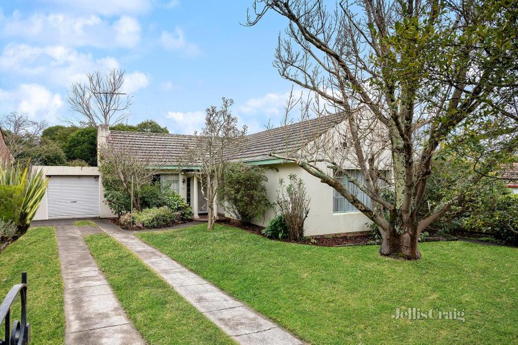 25 Riverside Avenue Balwyn North 3104