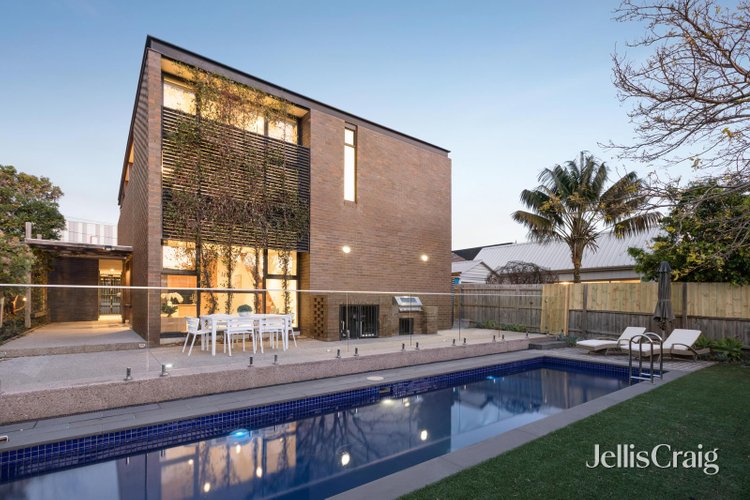 25 Robert Street Bentleigh 3204