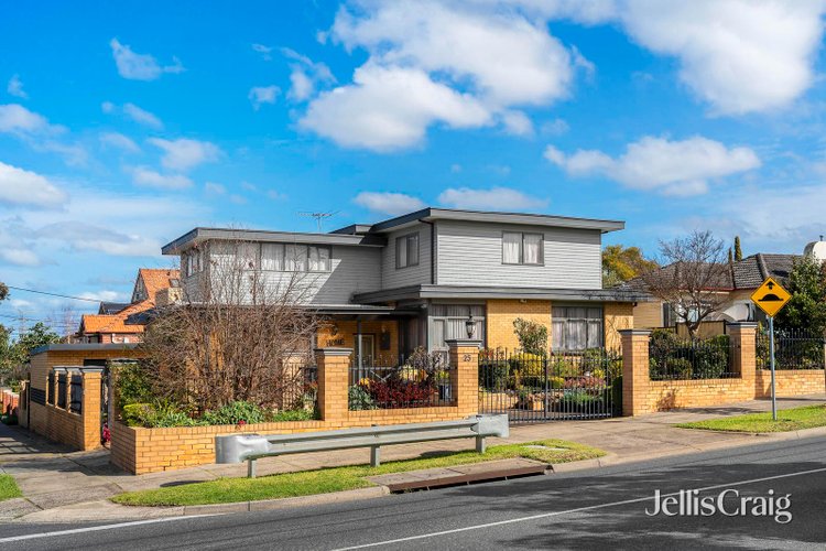25 Rosehill Road Essendon West 3040