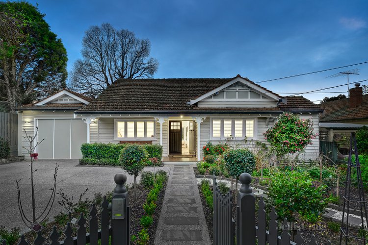 25 Summerhill Avenue Malvern East 3145
