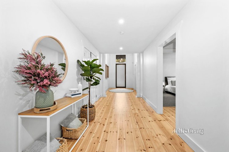 25 Therese Avenue Mount Waverley 3149